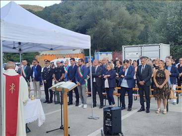 Pescara del Tronto, la messa in ricordo delle vittime del sisma: «Ricostruire anche le comunità»