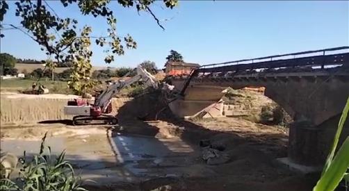 Alluvione 2022, al via i lavori di demolizione del Ponte del Coppetto