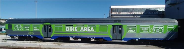 Treno Bici Marche anche sulla tratta nord: da sabato 6 agosto le carrozze da 64 posti bici copriranno la linea “Ancona – Rimini”