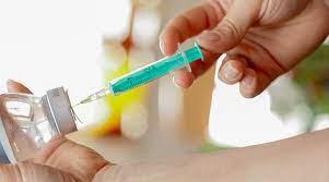 Anticipata a venerdì 21 ottobre la possibilità di prenotare la “quinta dose” di vaccino bivalente