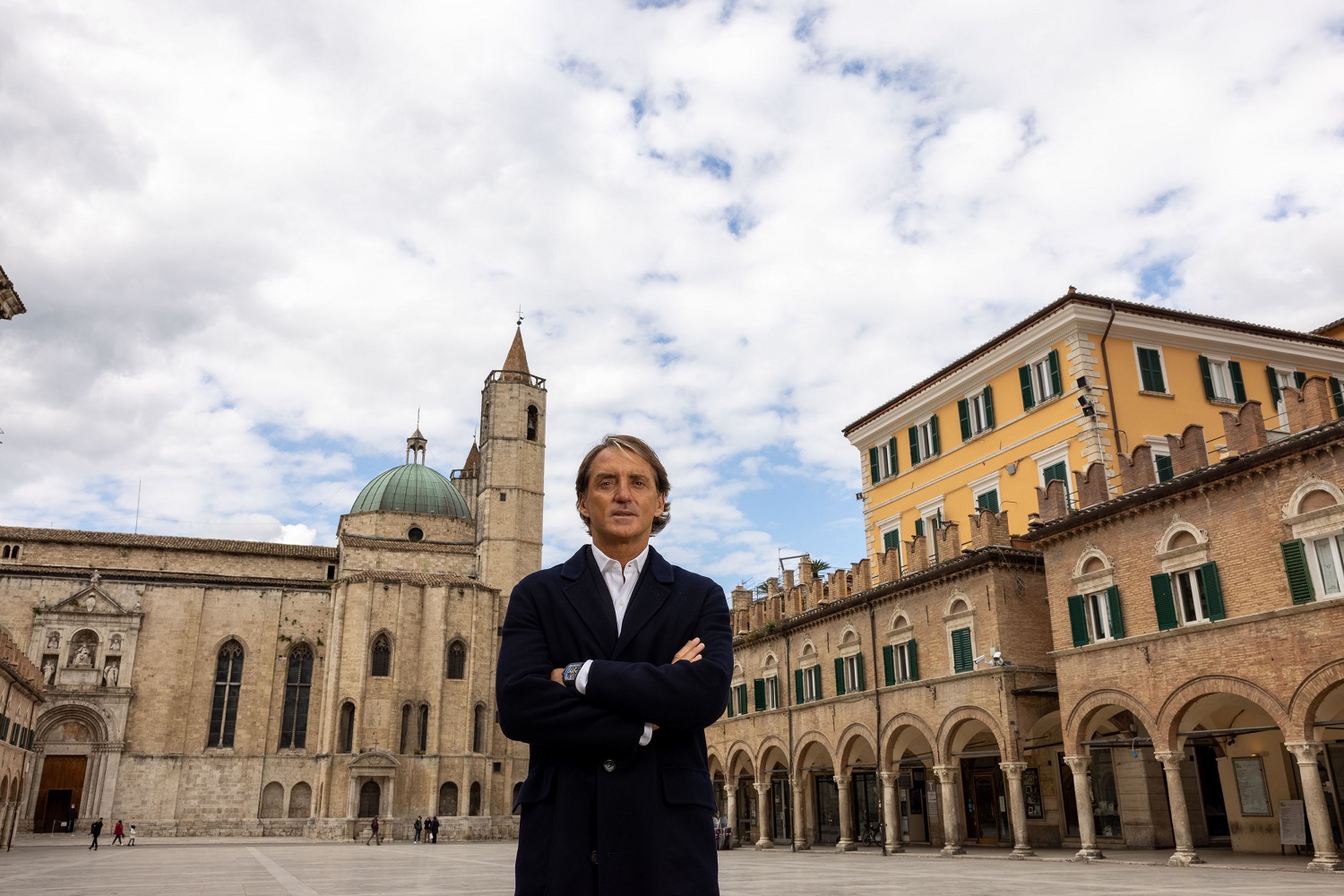 Roberto Mancini - Ascoli Piceno piazza del Popolo