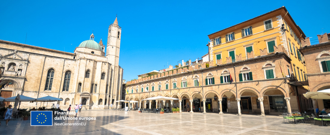 Piazza del popolo Ascoli